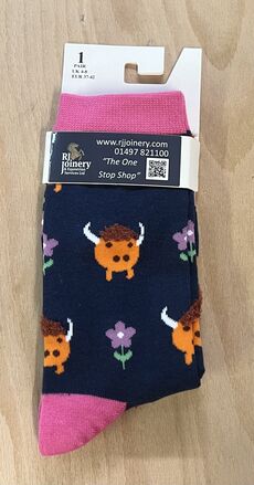 House Of Tweed Bamboo Cute Highland Cow /Navy Socks