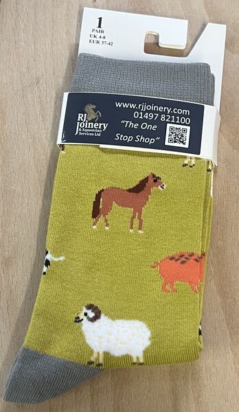 House of Tweed Bamboo Green Farmyard Socks image #1